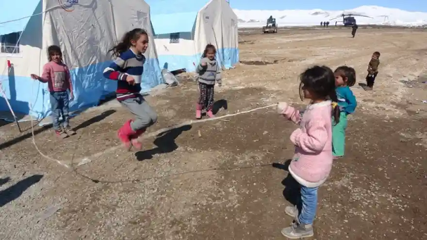 Depremin masum yüzlü çocukları