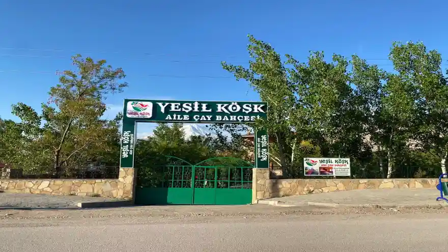 DOĞUBAYAZIT’TA AİLE ÇAY BAHÇELERİ AÇILDI.