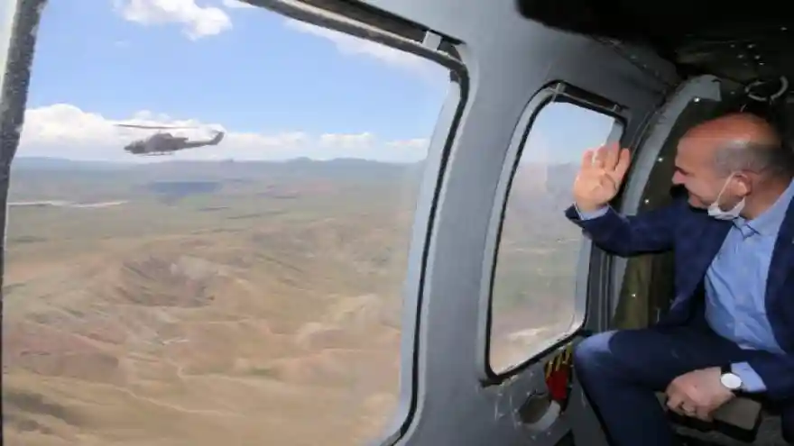Bakan Soylu, İran sınırında incelemelerde bulundu