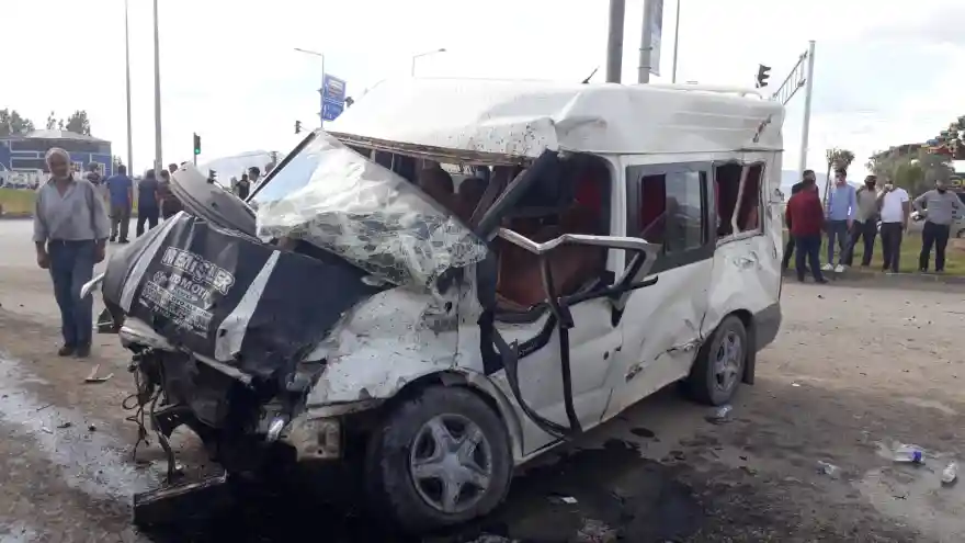 DOĞUBAYAZIT’TA TRAFİK KAZASI