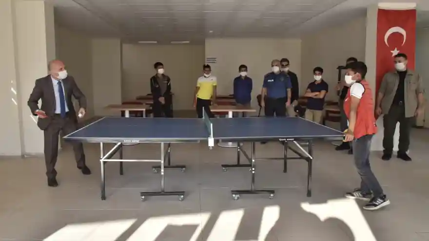 AĞRI VALİSİ DİYADİN'DE BAZI İNCELEMELERDE BULUNDU