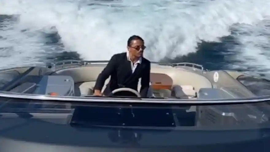 Dünya'ca ünlü Nusret Doğubayazıt'lı sanatçının söylediği şarkı ile video çekti !