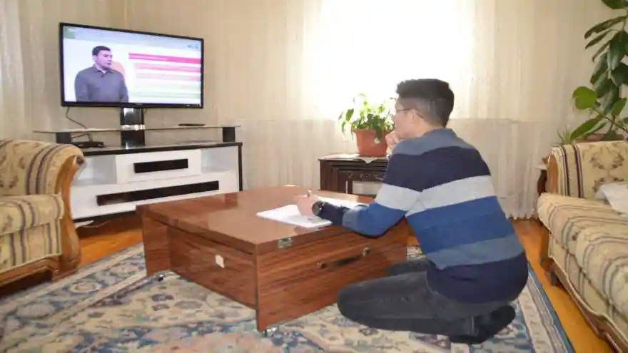 Uzaktan eğitimin olumsuz yönleri giderilmeli