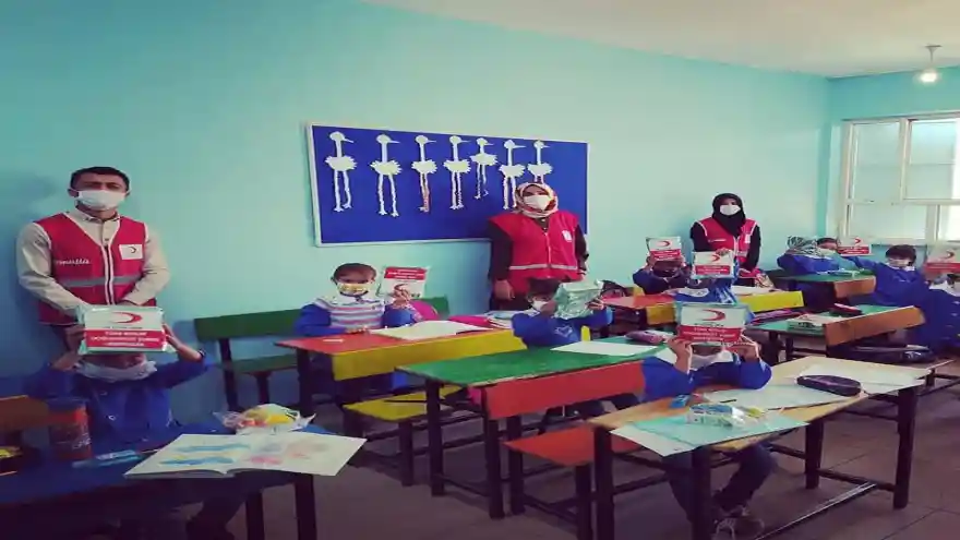 Doğubayazıt Kızılay Paylaşmaya Devam Ediyor