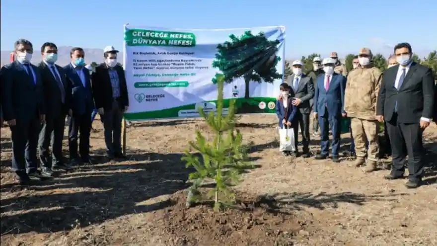 ‘Geleceğe Nefes Kampanyası’ Kapsamında Fidan Dikimi