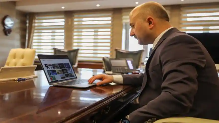 Vali Varol, Anadolu Ajansının Yılın Fotoğrafları Oylamasına Katıldı