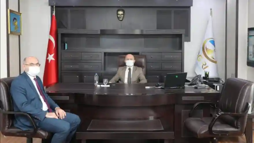 Vali Dr. Osman Varol, İl Özel İdaresine ziyarette bulundu.