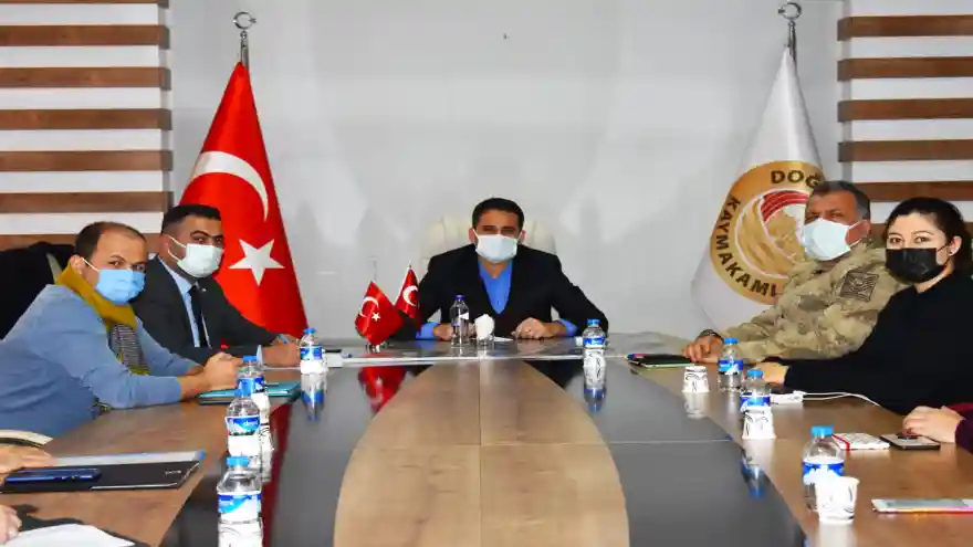 Kaymakam Akpınar Başkanlığında COVID-19 Bilgilendirme Toplantısı yapıldı
