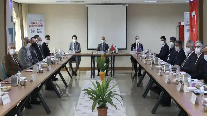 Vali Varol'un Başkanlığında İl İstihdam ve Mesleki Eğitim Kurulu Toplantısı Yapıldı