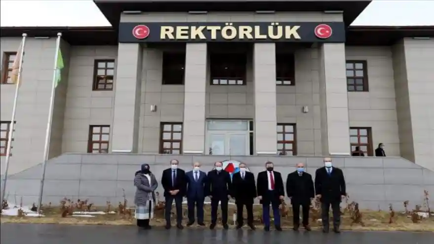 AİÇÜ Rektörü Prof. Dr. Karabulut, ETÜ Heyetini Misafir Etti