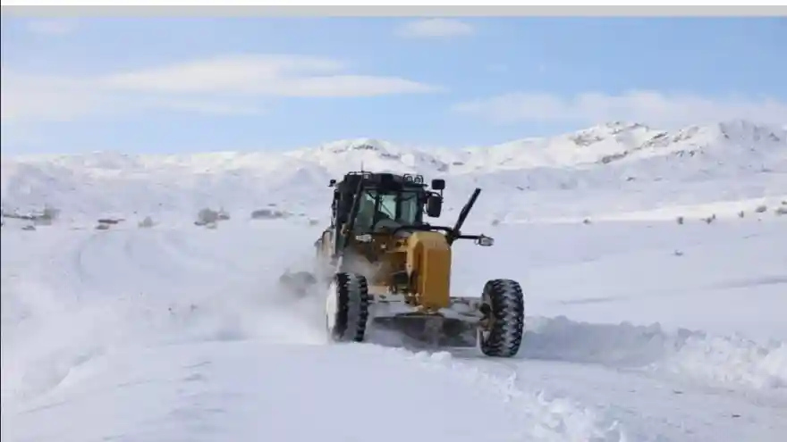 Köy Yolu Açma Çalışmaları Devam Ediliyor