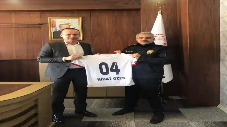 Ağrı Emniyet Müdürü Özen’den, Milli Eğitim Müdürü Tekin’e ziyaret