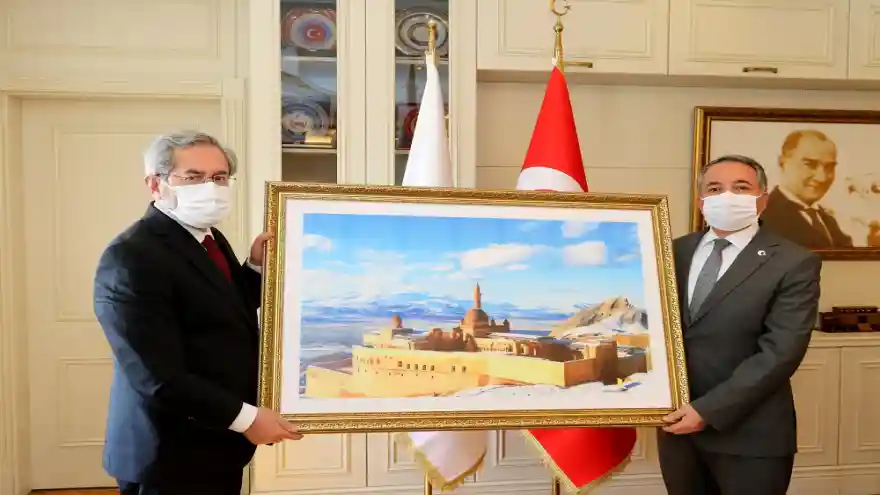 A.İ.Ç.Ü. ile Ankara Üniversitesi, Anadolu Projesi Yol Haritasını Masaya Yatırdı