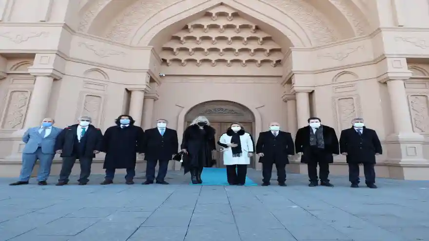 Bakan Yardımcısı Özgül Özkan Yavuz ve Vali Dr. Osman Varol, A.İ.Ç. Üniversitesini ziyaret etti