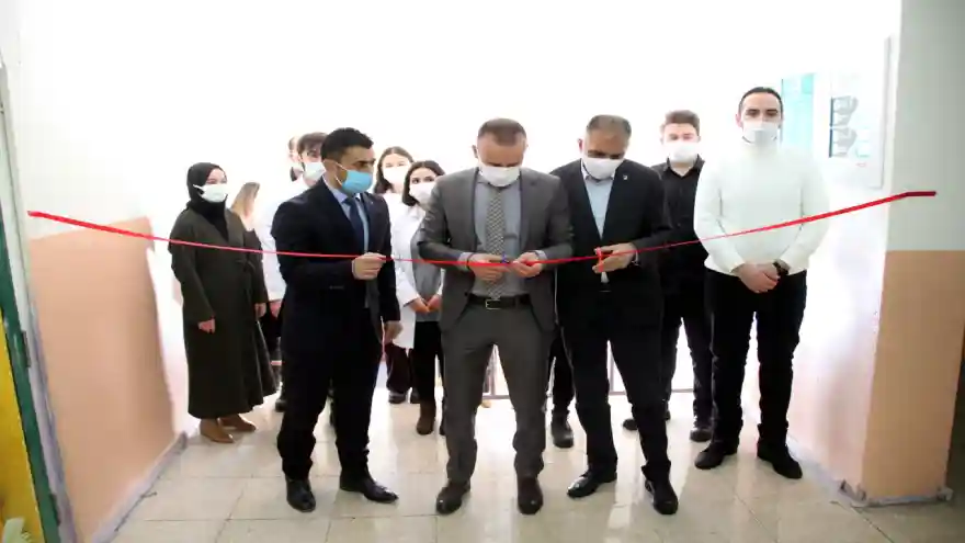 Ağrı Milli Eğitim Müdürü Tekin, dil sokağı ile müzik sınıfının açılışını gerçekleştirdi