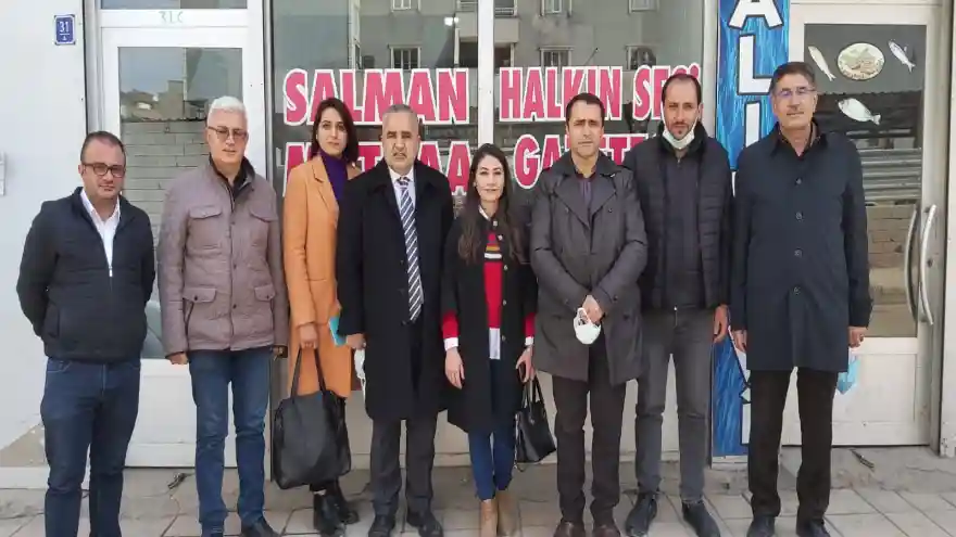 Ak Parti İlçe Başkanı Mustafa Konyar ve Yönetimi Halkın yanında