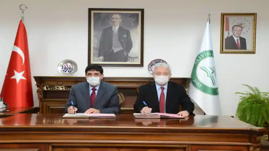 Rektör Alma ve Beraberindeki Heyetin Artvin Çoruh Üniversitesi Ziyareti İş Birliği İle Sonuçlandı