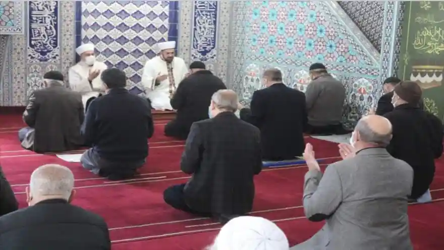 ÇANAKKALE ŞEHİTLERİ İÇİN MEVLİD-İ ŞERİF OKUTULDU