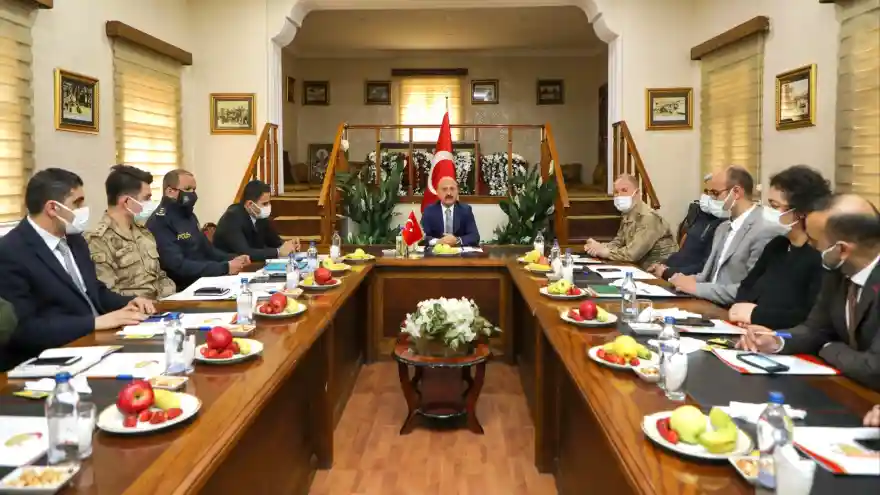 Doğubayazıt’ta Covid-19 Değerlendirme Toplantısı Düzenlendi