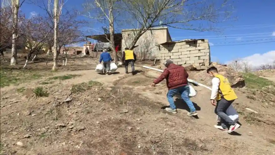 Doğubayazıt İyilikder'den İhtiyaç Sahibi Ailelere Gıda Yardımı