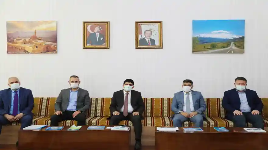 Ak Parti İl Başkanı Ali Kemal Ayaz ve Heyeti Rektör Alma’ya Tebrik Ziyaretinde Bulundu