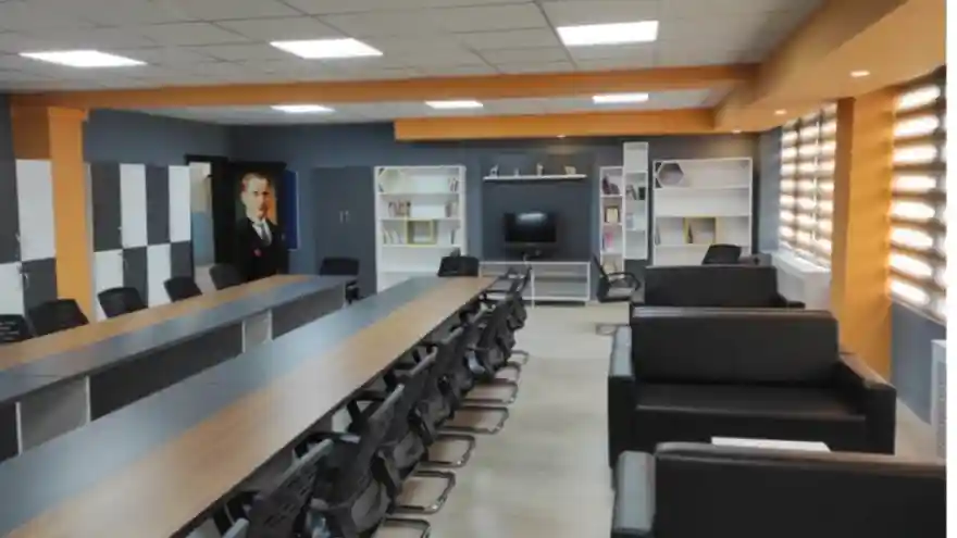 Muhammed Celali Mesleki ve Teknik Anadolu Lisesi Öğretmenler Odası Yenilendi