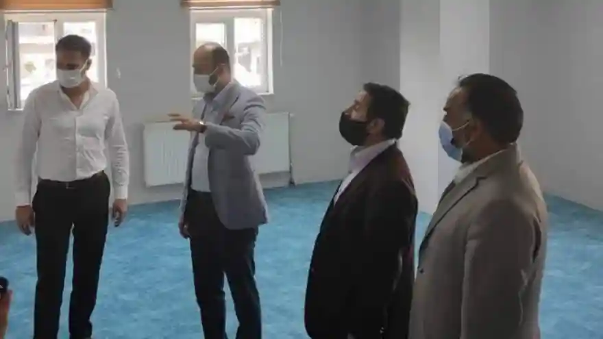 Kaymakam Akpınar, Miraç Hafızlık Erkek Yatılı Kur'an Kursu'nu ziyaret etti