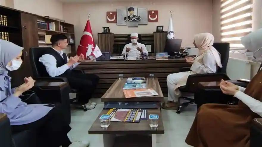 Doğubayazıt Müftüsü Genç çiftin nikahını kıydı