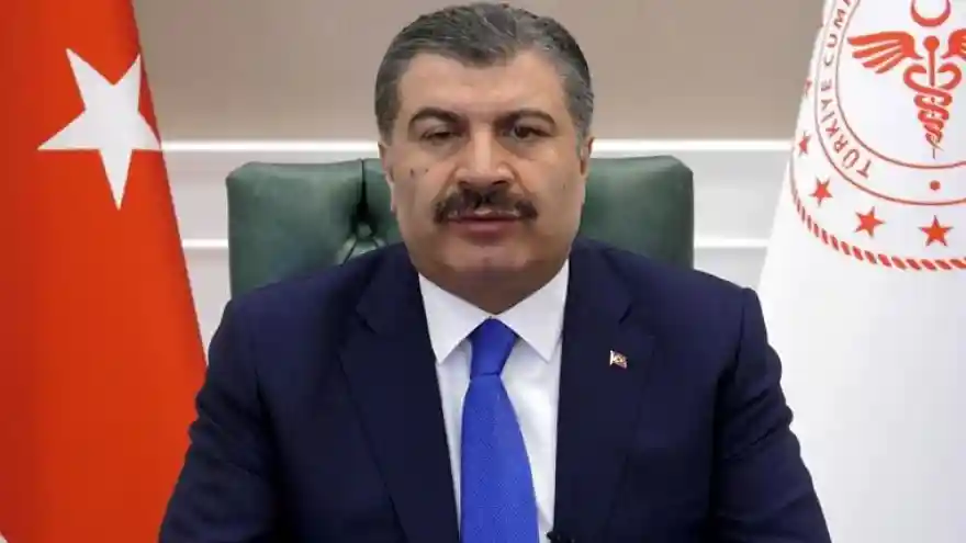 Fahrettin Koca: Aşı olanlar sonbaharda maskeleri çıkarabilir