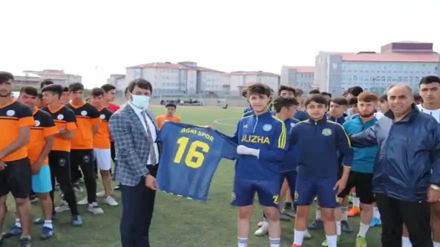 Ağrı GSİM’den Amatör Kulüplere Malzeme Desteği