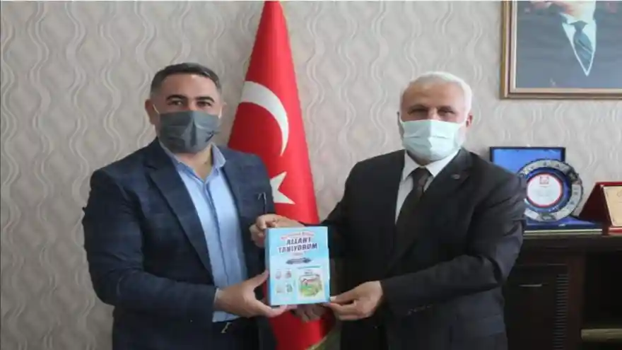 Ağrı Müftüsü Tandoğan Topçu'ya Geçmiş olsun ziyaretleri devam ediyor