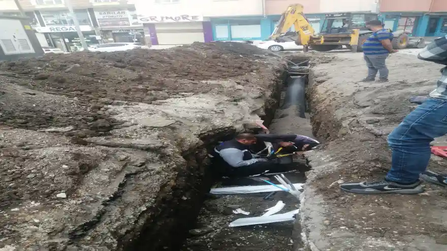 Dikkatsizce Yapılan Yol Kazı Çalışmaları Vatandaşı Mağdur ediyor