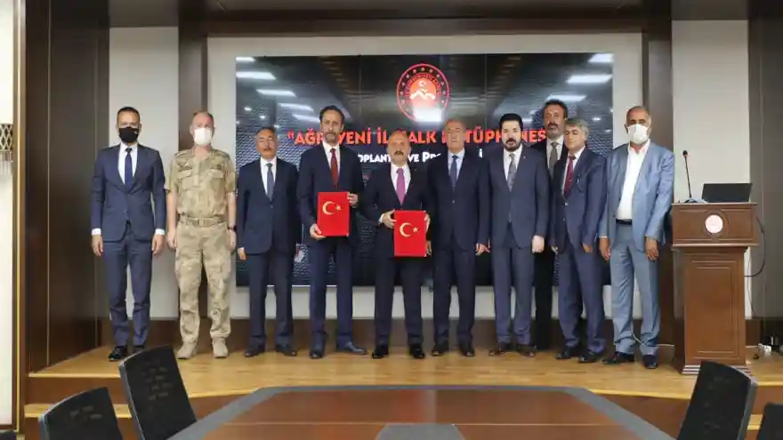 “Ağrı Yeni İl Halk Kütüphanesi” Tanıtım Toplantısı ve Protokol İmza Töreni Düzenlendi