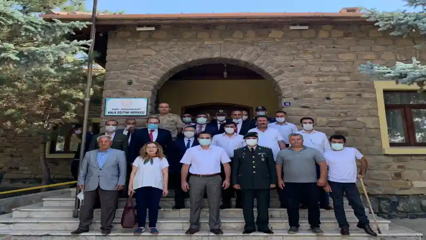 Doğubayazıt'ta Bayramlaşma Töreni Gerçekleşti 