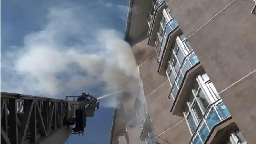 Doğubayazıt'ta Tüpün Gaz Kaçırması Nedeniyle Dairede Yangın Çıktı