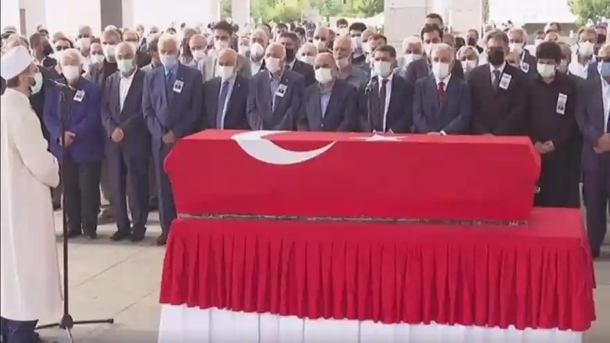 Prof. Dr. Yaşar Eryılmaz son yolculuğuna uğurlandı