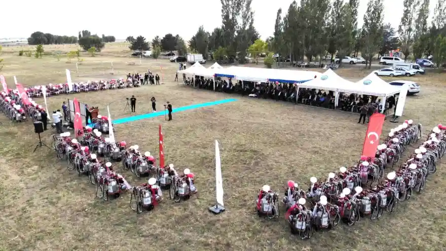 “Sütün Tadı Ağrı’nın Adı” Projesi Kapsamında Çiftçilerimize Süt Sağım Ünitesi Dağıtıldı