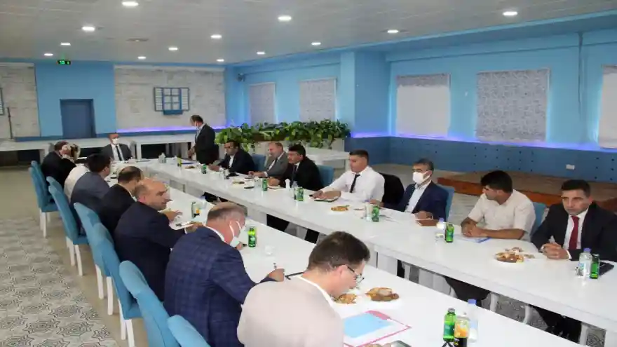 Patnos'ta İlçe Milli Eğitim Müdürleri Toplantısı