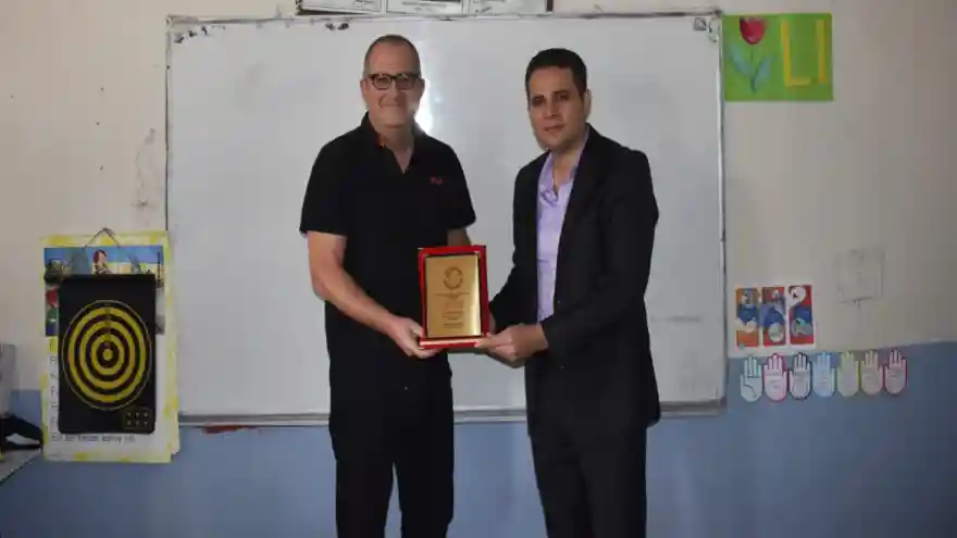 İlçe Kaymakamından, Mehmet Tahir Bayraksoy'a Plaket