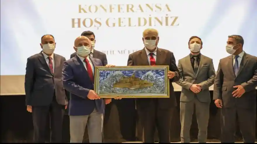 CAMİLER, DİN GÖREVLİLERİ VE VEFA