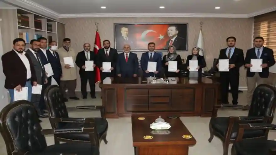 DİN GÖREVLİLERİNİN ‘MİLLETE VEFASI’ ÖDÜLLENDİRİLDİ