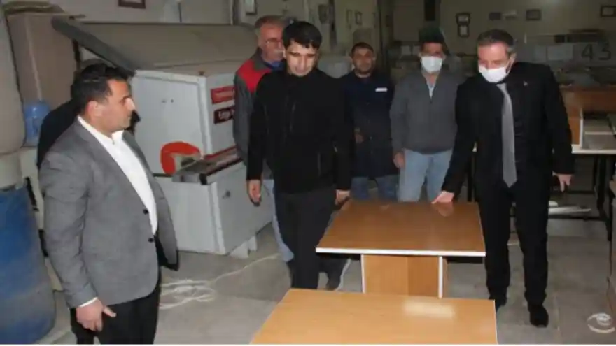 MİLLİ EĞİTİM MÜDÜRÜ KÖKREK, LİSEDE ÜRETİLEN ÇALIŞMALARI İNCELEDİ