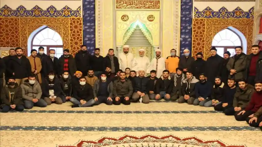 TÜRKİYE SABAH NAMAZINDA CAMİLERDE BULUŞTU