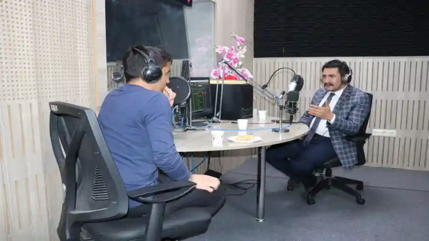 Ağrı Gençlik ve Spor İl Müdürü Çalgan Radyo Doğubayazıt'ta Gençlerin Beklediği Müjdeleri Verdi