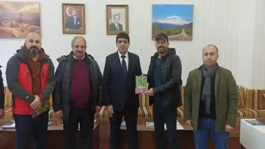 “Iğdır İli Çayır Mera Bitkileri Kılavuzu 2” Kitabı Yayımlandı