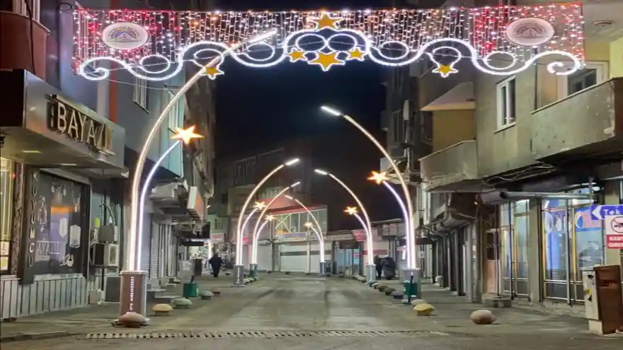 Tuhafiyeciler Sokağı Işıl, Işıl Oldu