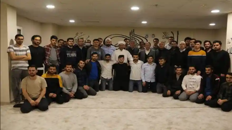 Müftü Büyük gençlere seslendi: Geleceğe dair rüyalarınız olmalı