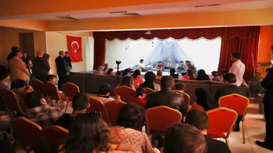 Vali Varol, Özel Eğitim Uygulama Okulunu Ziyaret Etti