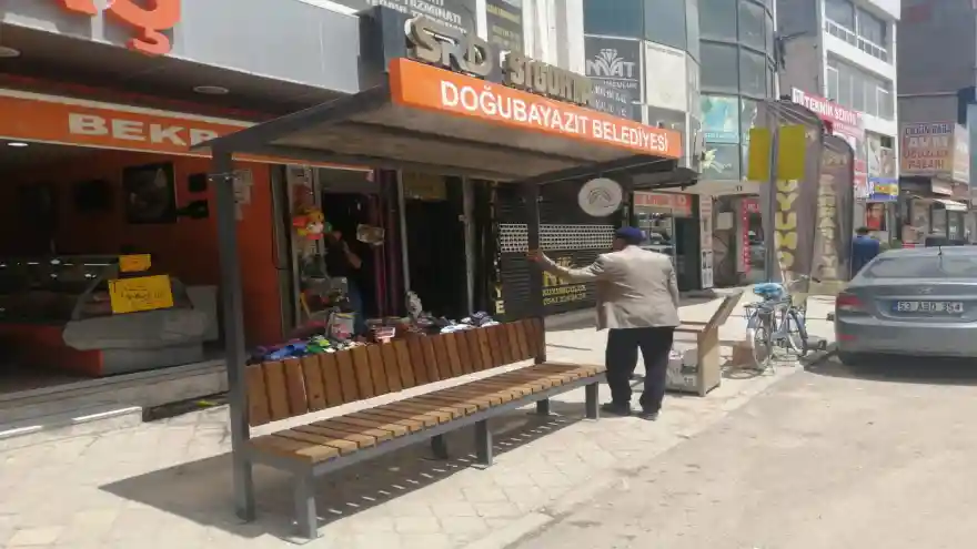 Doğubayazıt Belediyesi Yeni Yolcu Durakları Yaptı