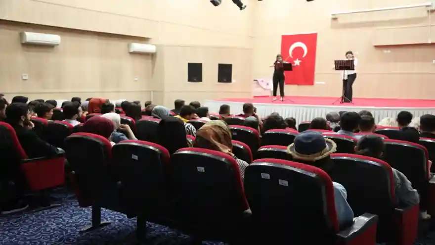 AİÇÜ’de Keman Dinletisi Büyük Beğeni Topladı